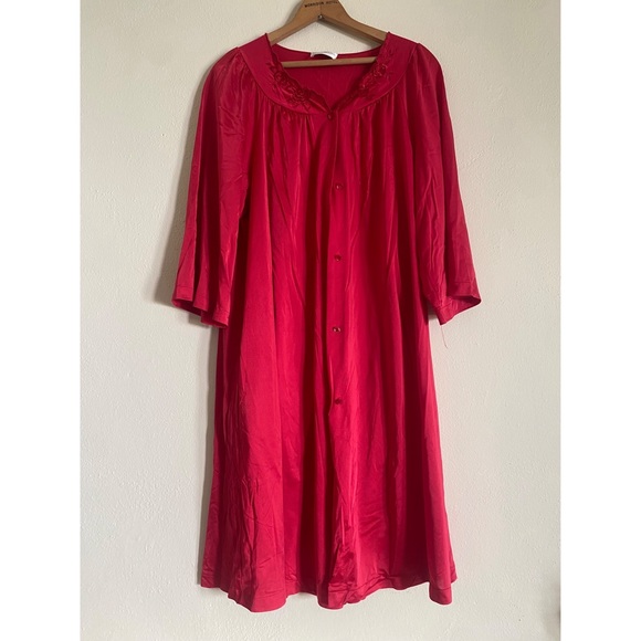 Vintage ShadowLine Red Button Up Robe - Picture 1 of 8